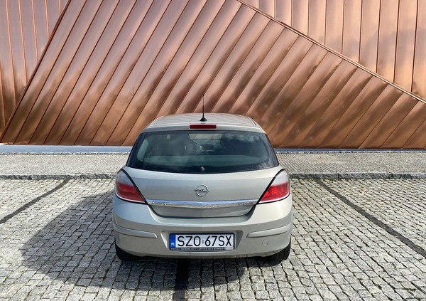 Opel Astra cena 6900 przebieg: 253000, rok produkcji 2005 z Żory małe 79